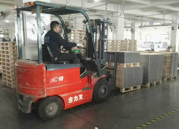 無(wú)錫鋼邊箱如何清理 無(wú)錫鋼邊箱如何清理