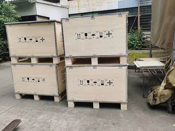 宜興圍板箱運(yùn)輸裝卸過(guò)程中注意 宜興圍板箱運(yùn)輸裝卸過(guò)程中注意